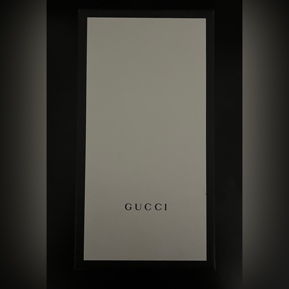 Gucci women’s slides pink rubber flip flops - size 8 - Picture 8 of 8